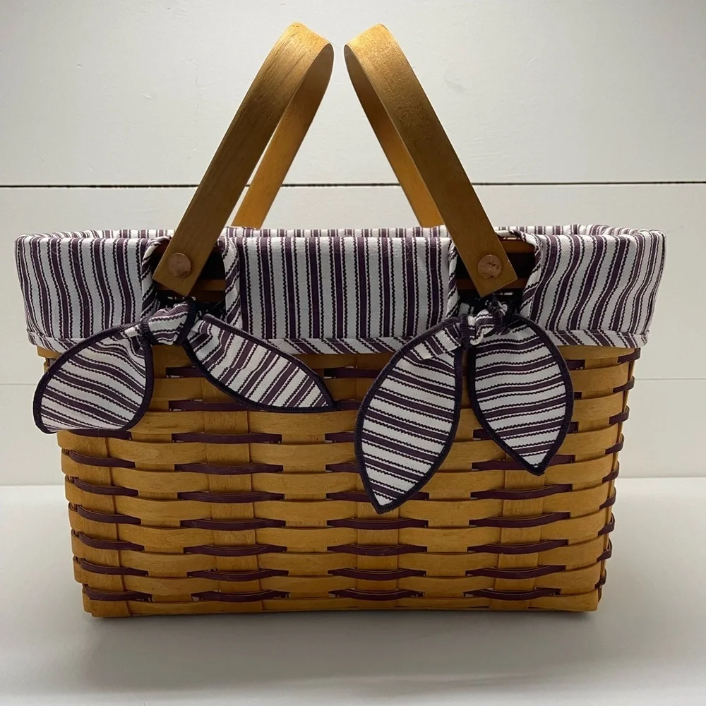 Longaberger 1998 Cherished Memories Sweetheart Basket for display very clean